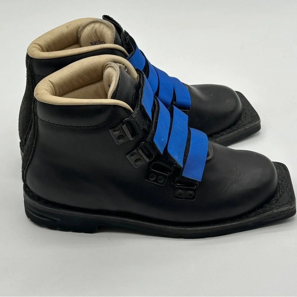 MERRELL All Leather 75 mm 3-Pin Nordic Backcountry Telemark Ski Boots Womens 7‎